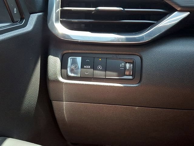 New 2026 GMC Acadia Elevation w/ Elevation Premium Package FWD image 16