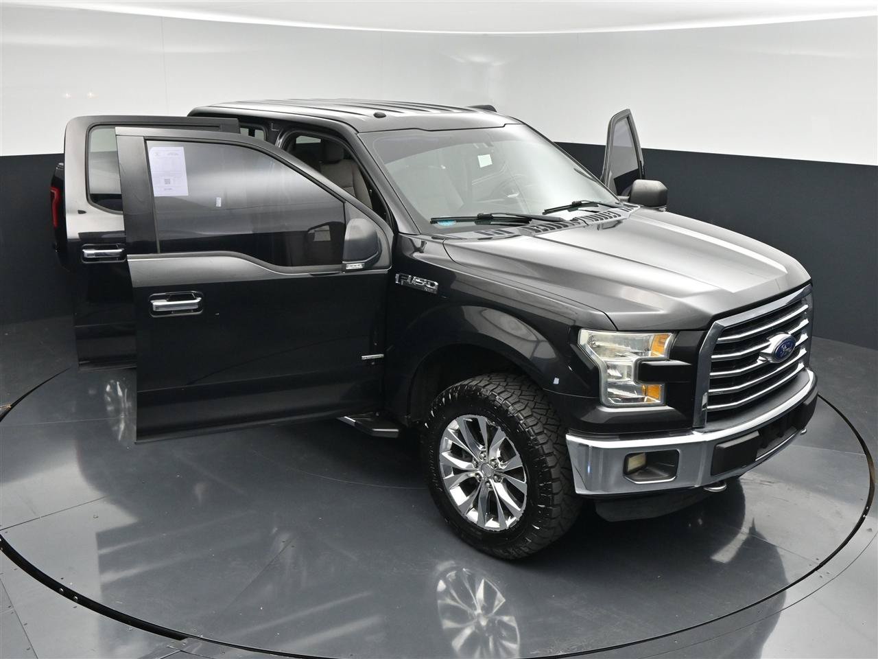 Used 2015 Ford F150 XLT w/ Equipment Group 302A Luxury AWD/4WD image 35
