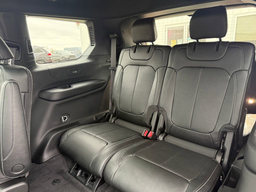 New 2026 Jeep Grand Cherokee L Limited AWD/4WD image 14