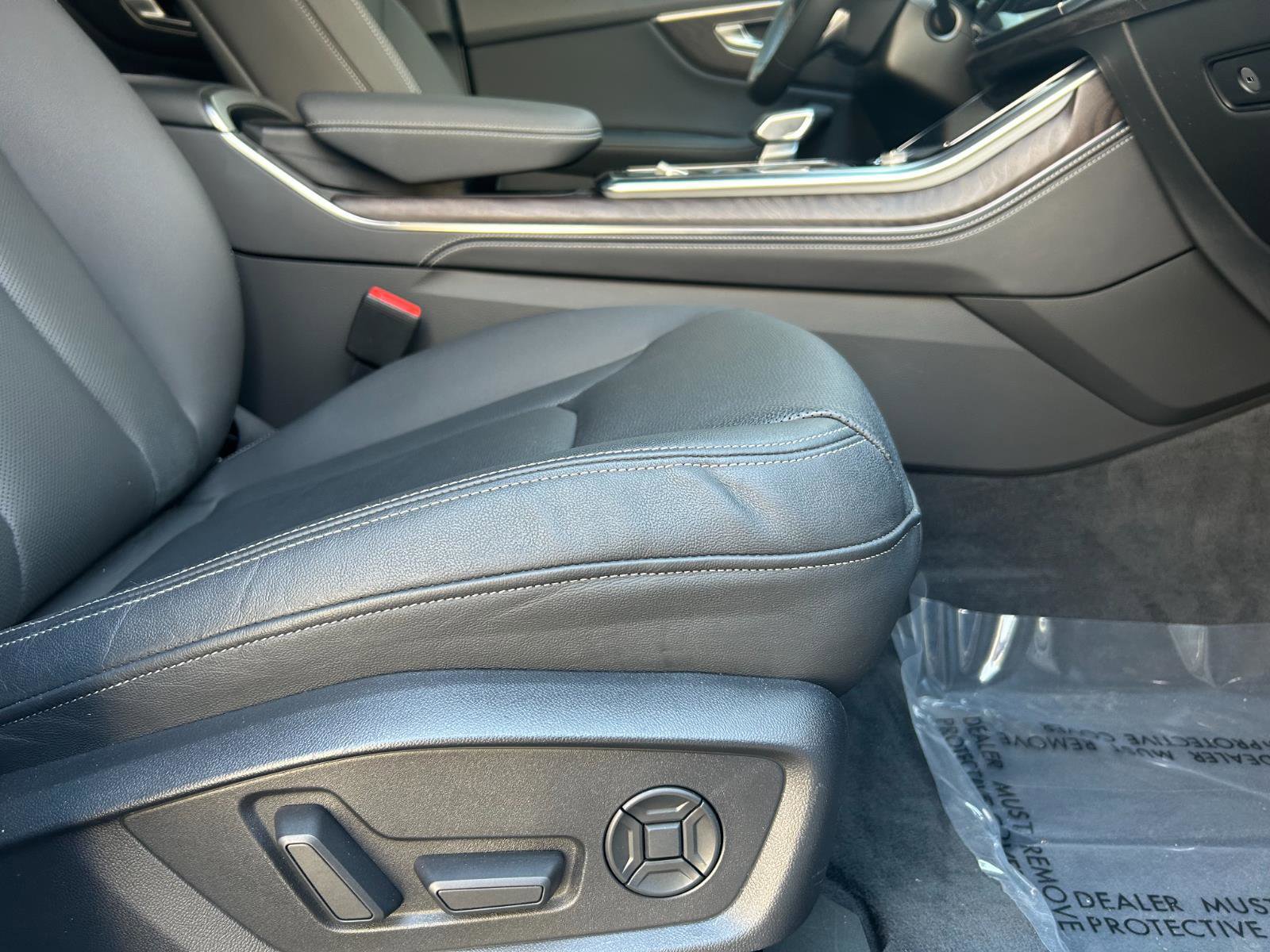 Certified 2023 Audi Q8 Premium Plus w/ Premium Plus Package image 22