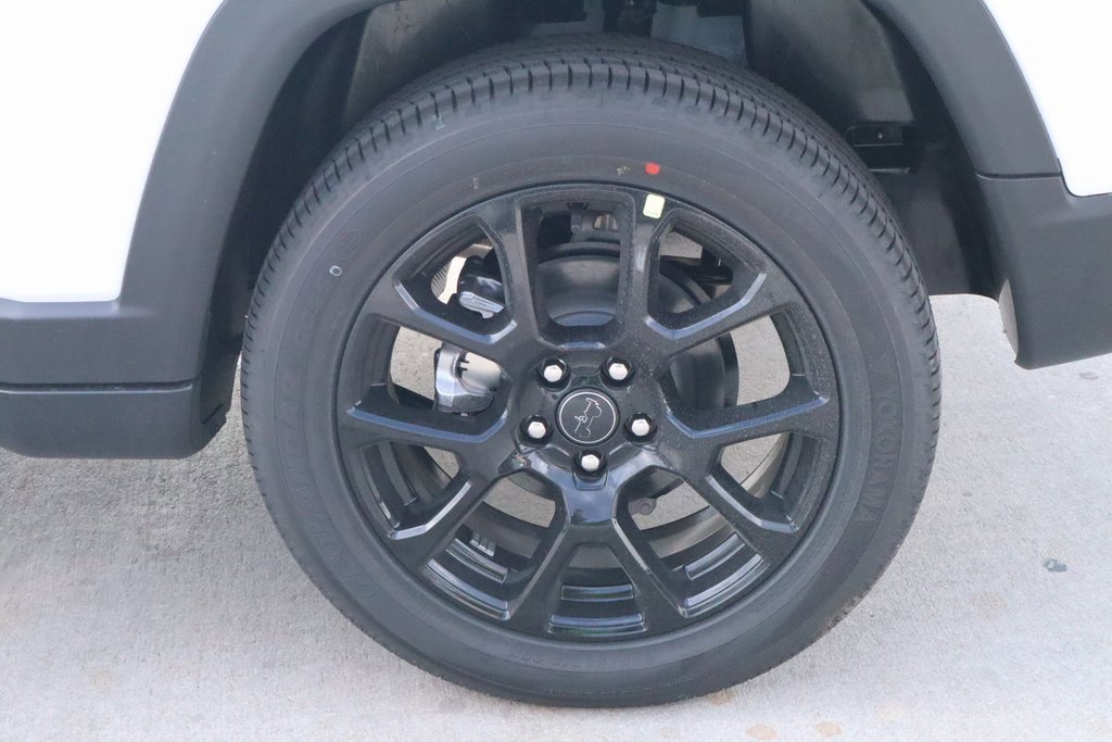 New 2026 Jeep Compass Latitude image 18