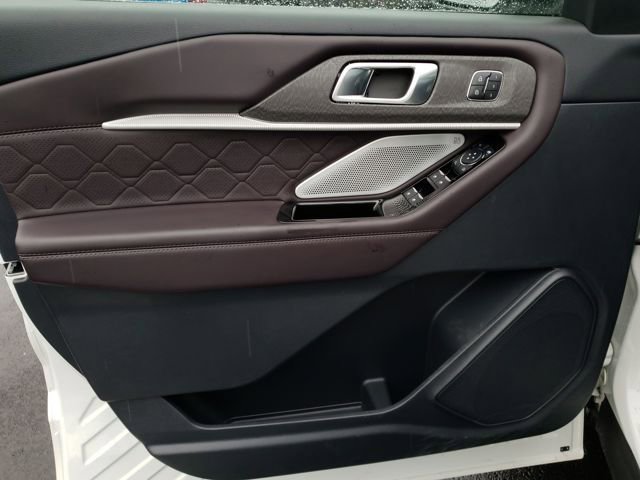 New 2025 Ford Explorer Platinum image 19