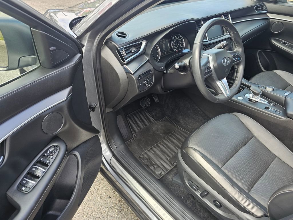 Used 2022 INFINITI QX50 Luxe image 15