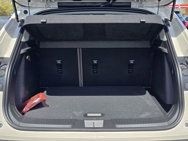 New 2026 Chevrolet Trax ACTIV w/ Driver Confidence Package image 11