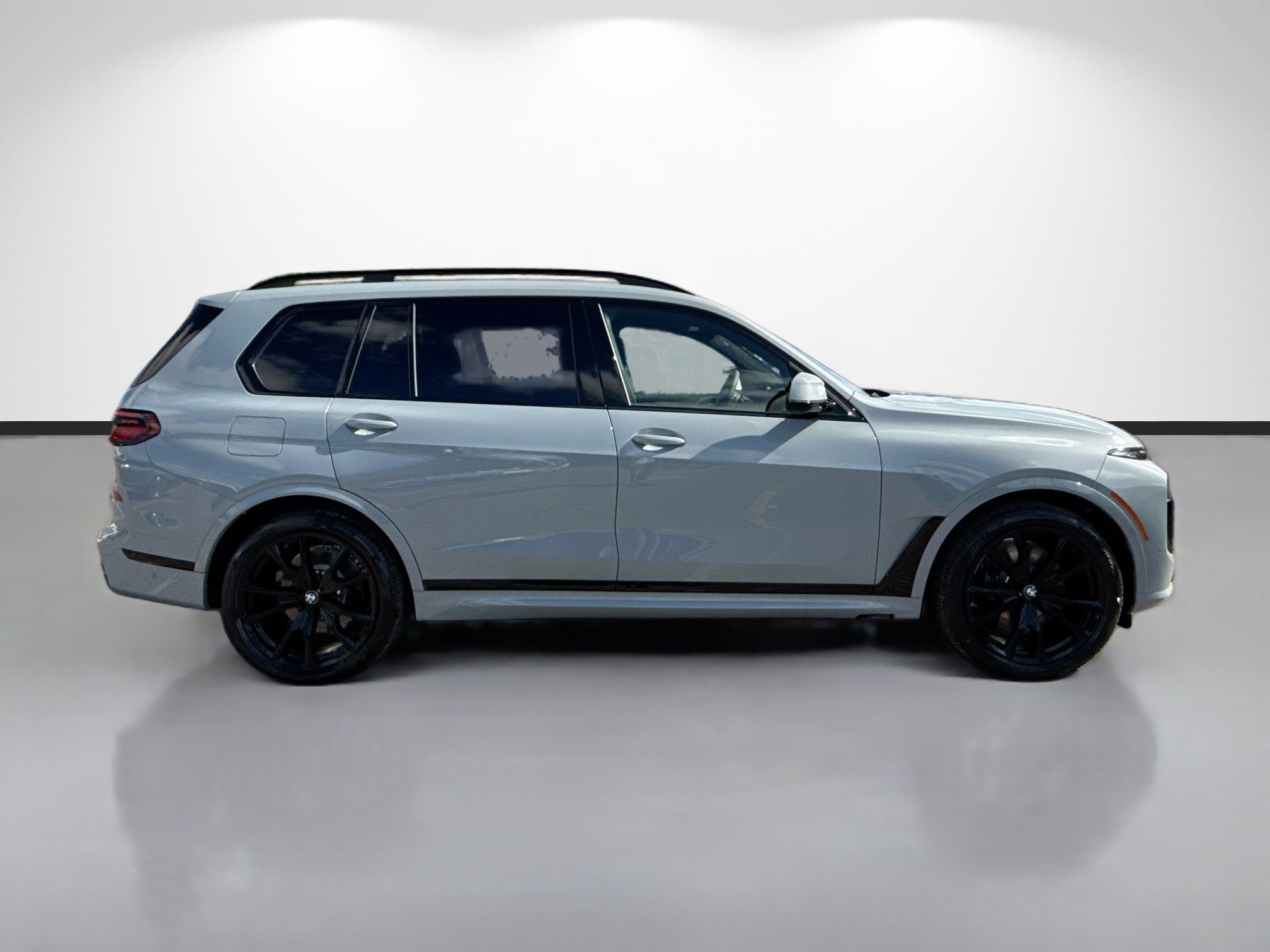 New 2026 BMW X7 xDrive40i w/ M Sport Package image 2