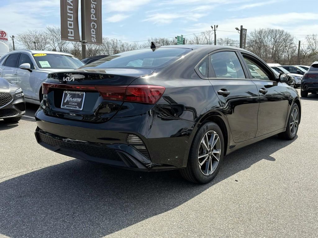 Used 2023 Kia Forte LXS w/ LXS Technology Package image 6