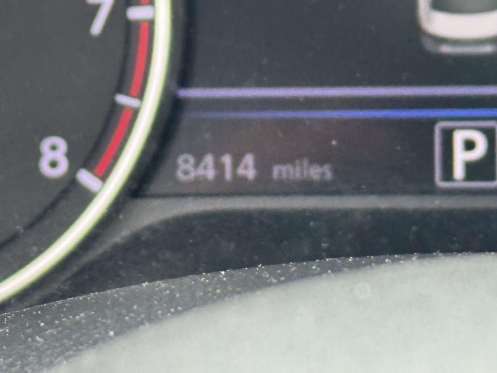 Used 2024 Nissan Sentra SR w/ SR Premium Package FWD image 18