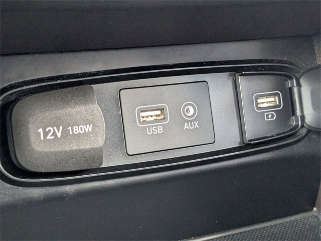 Used 2019 Hyundai Santa Fe Limited image 27