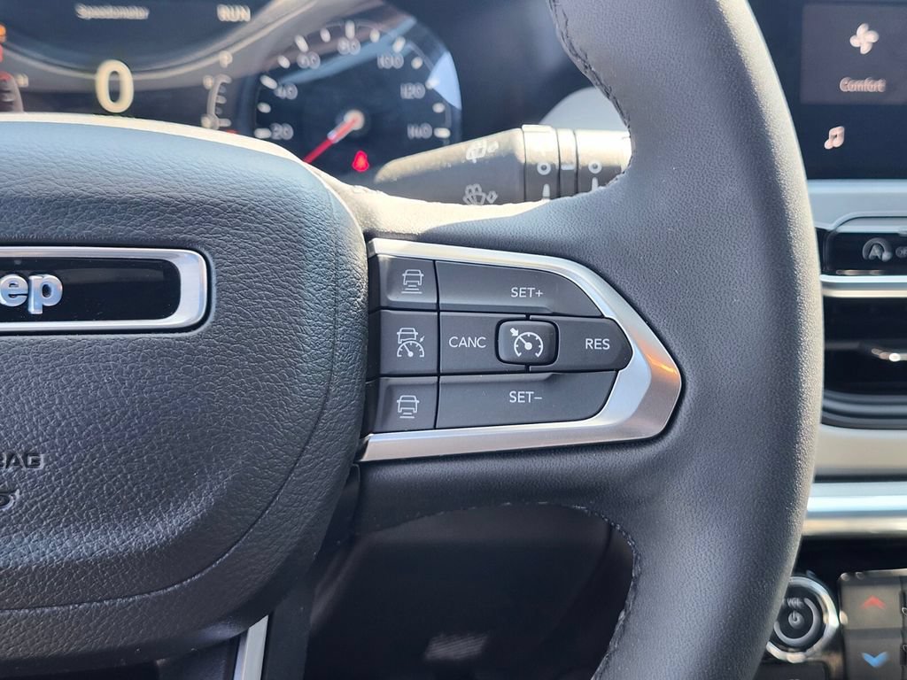Used 2023 Jeep Compass Limited AWD/4WD image 30