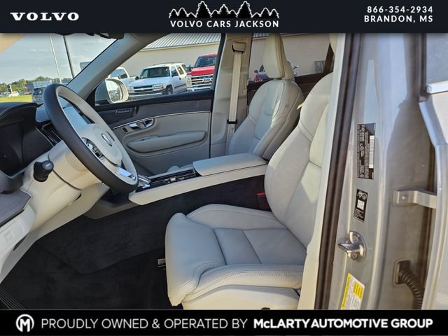 New 2026 Volvo XC90 B6 Ultra w/ Protection Package AWD/4WD image 13
