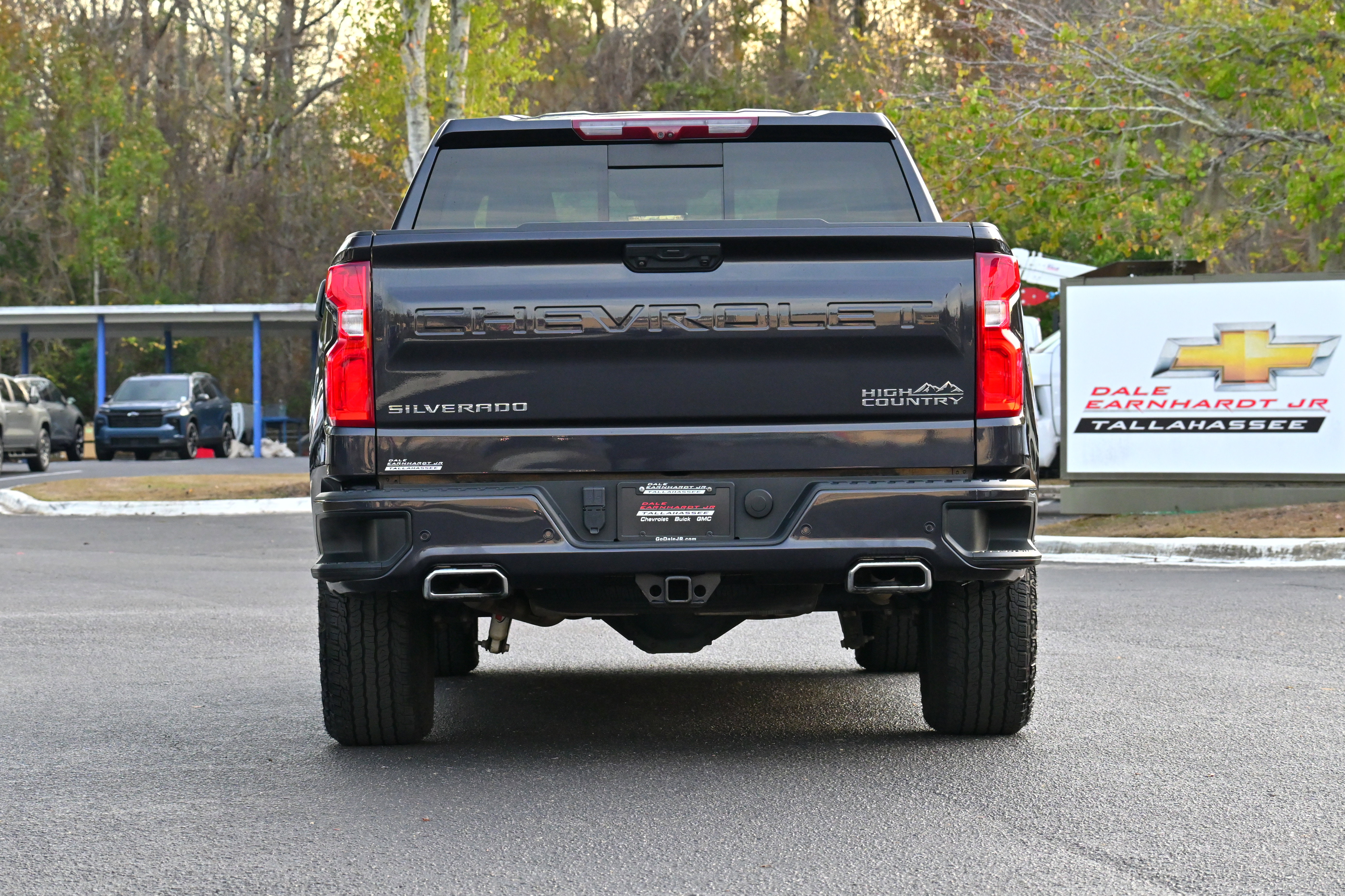 Used 2023 Chevrolet Silverado 1500 High Country w/ Technology Package image 31