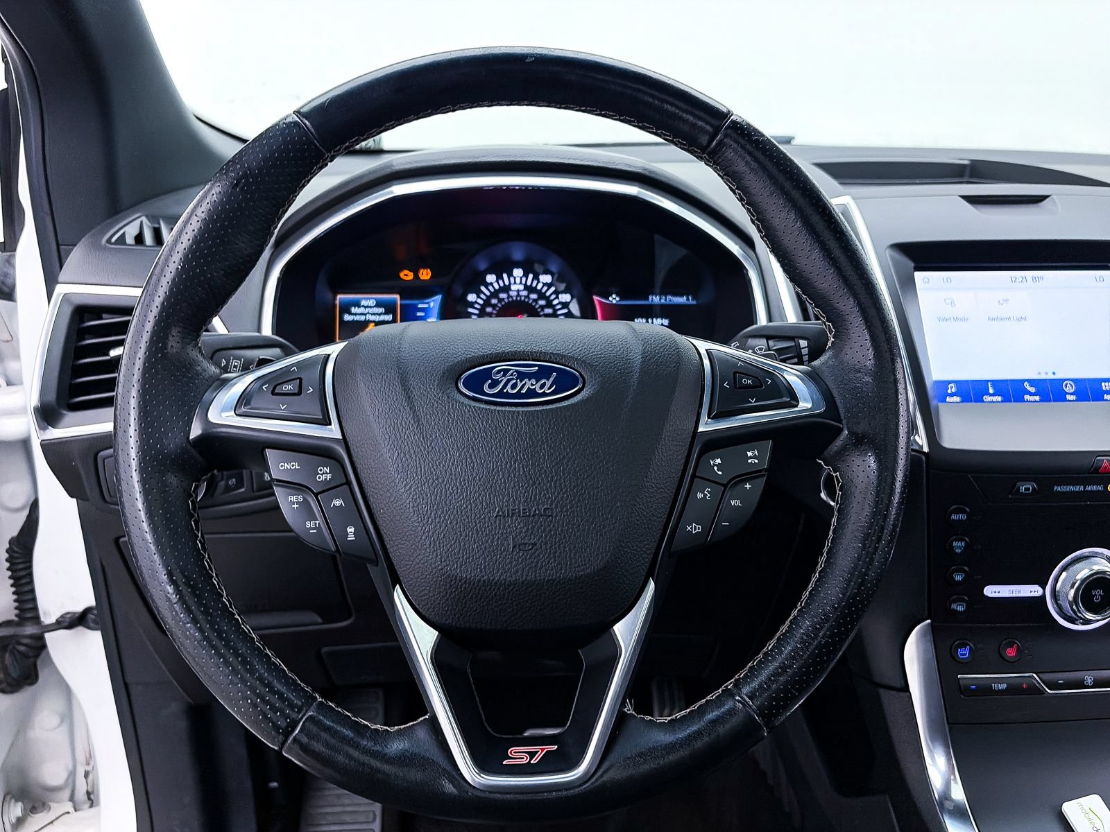 Used 2020 Ford Edge ST w/ Equipment Group 401A AWD/4WD image 33