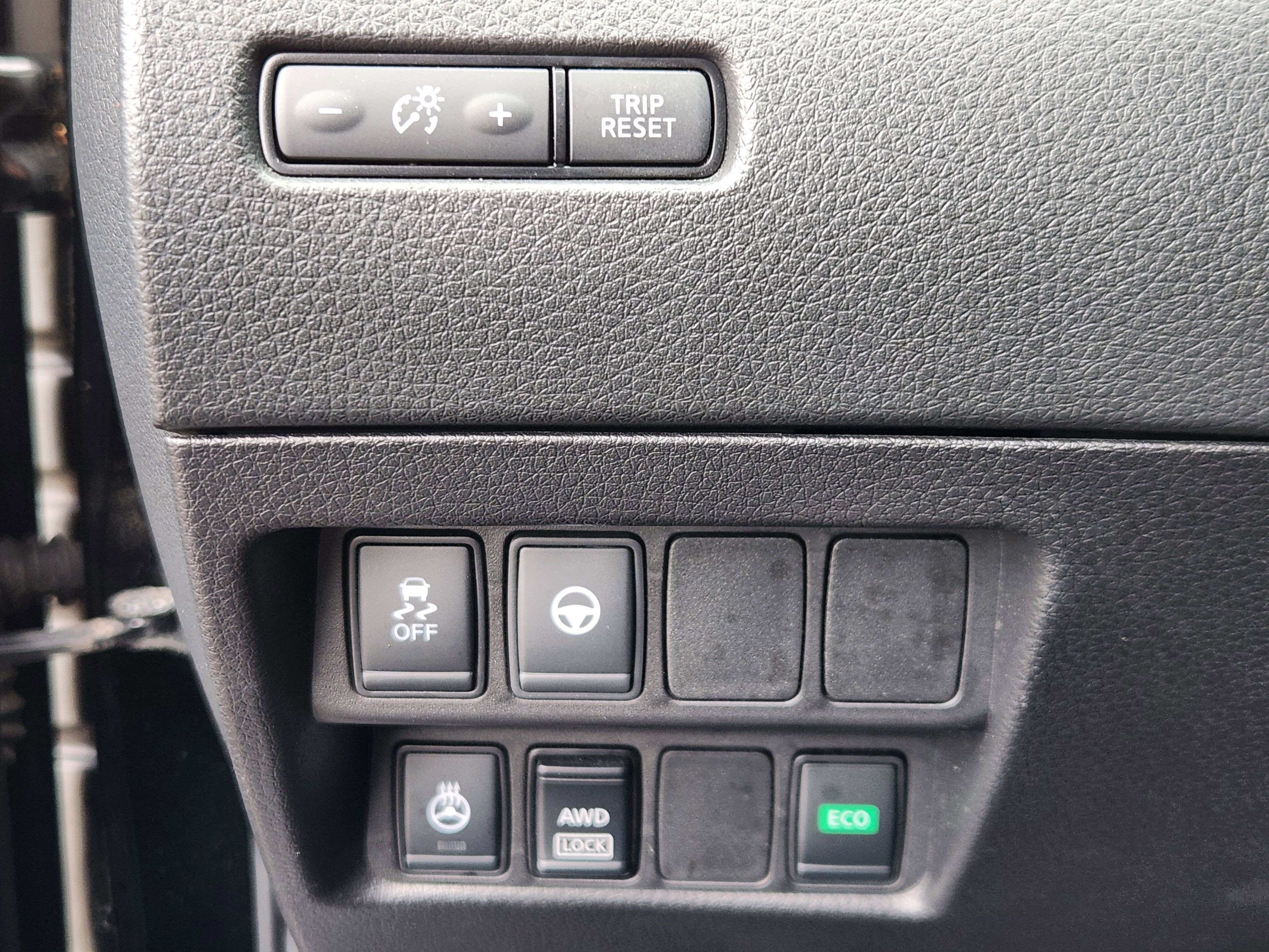 Used 2019 Nissan Rogue Sport SL image 25