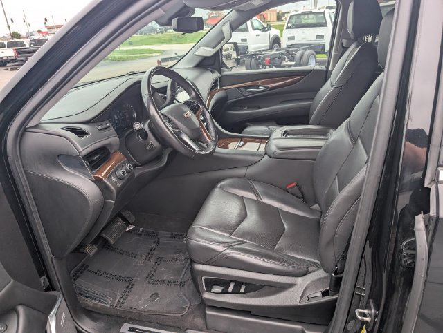 Used 2020 Cadillac Escalade Luxury AWD/4WD image 13