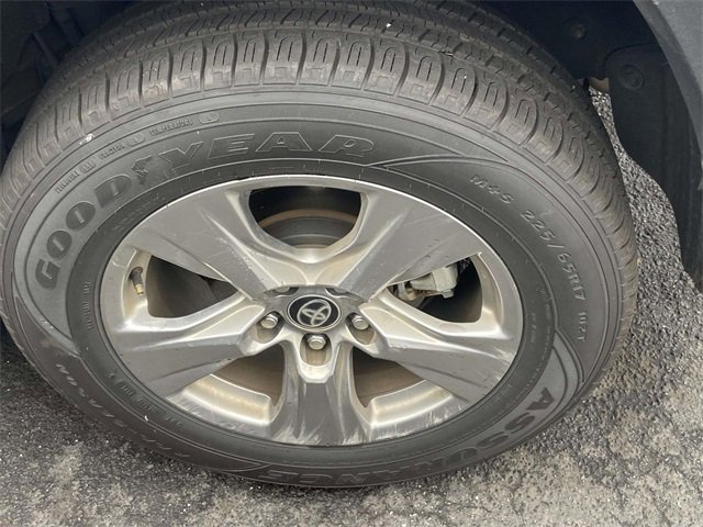 Used 2024 Toyota RAV4 XLE image 5