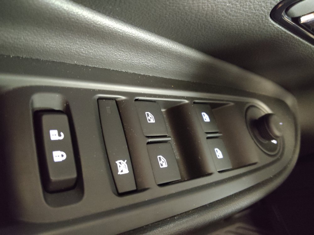 Used 2019 Buick Encore Sport Touring w/ Safety Package FWD image 27