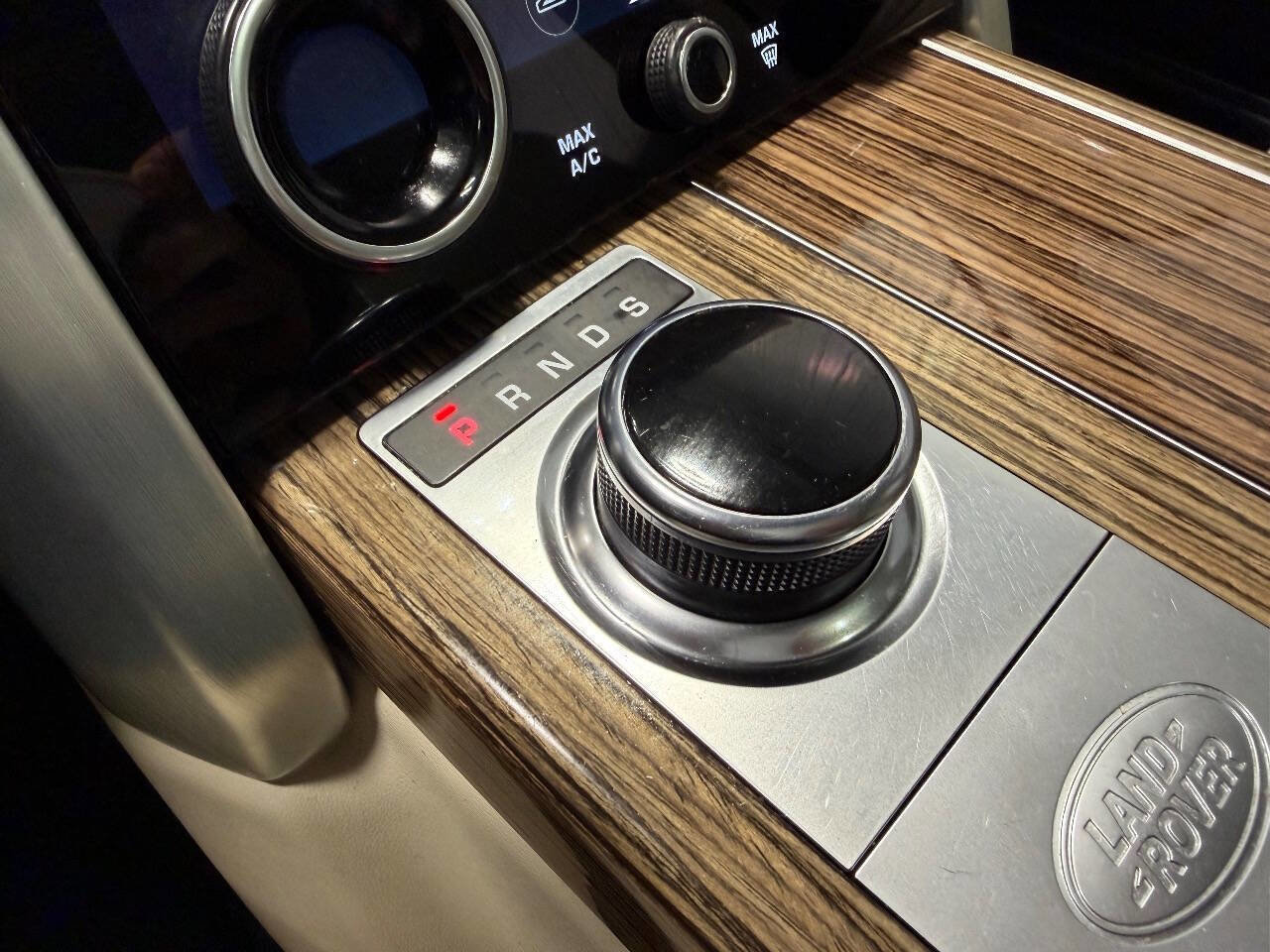 Used 2019 Land Rover Range Rover Supercharged image 43