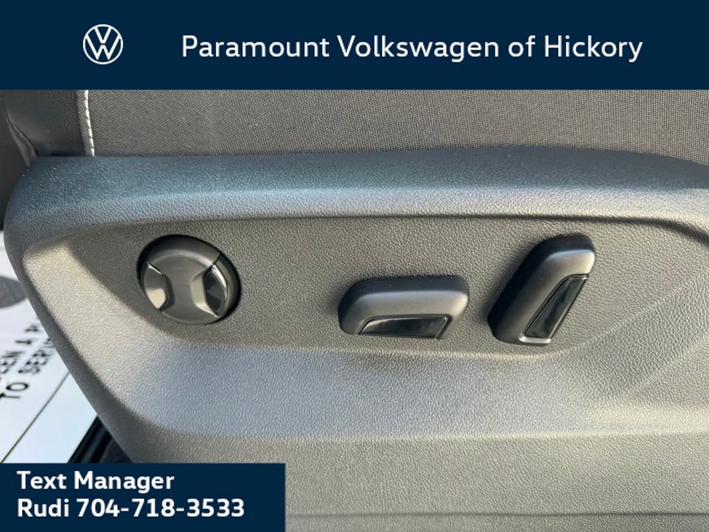 New 2026 Volkswagen Atlas SE image 6