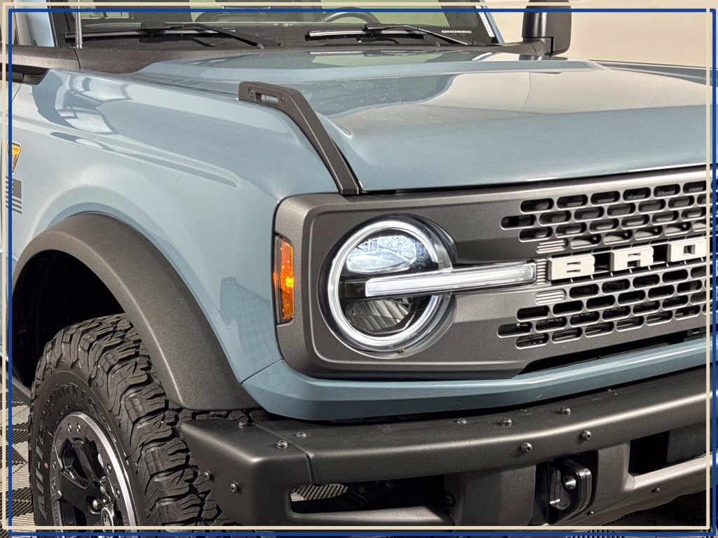 Used 2022 Ford Bronco Badlands AWD/4WD image 6