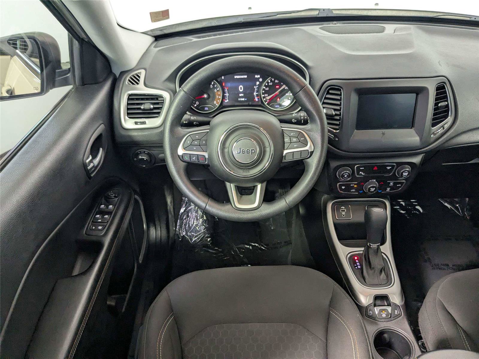 Used 2018 Jeep Compass Sport w/ Tech Group FWD image 38