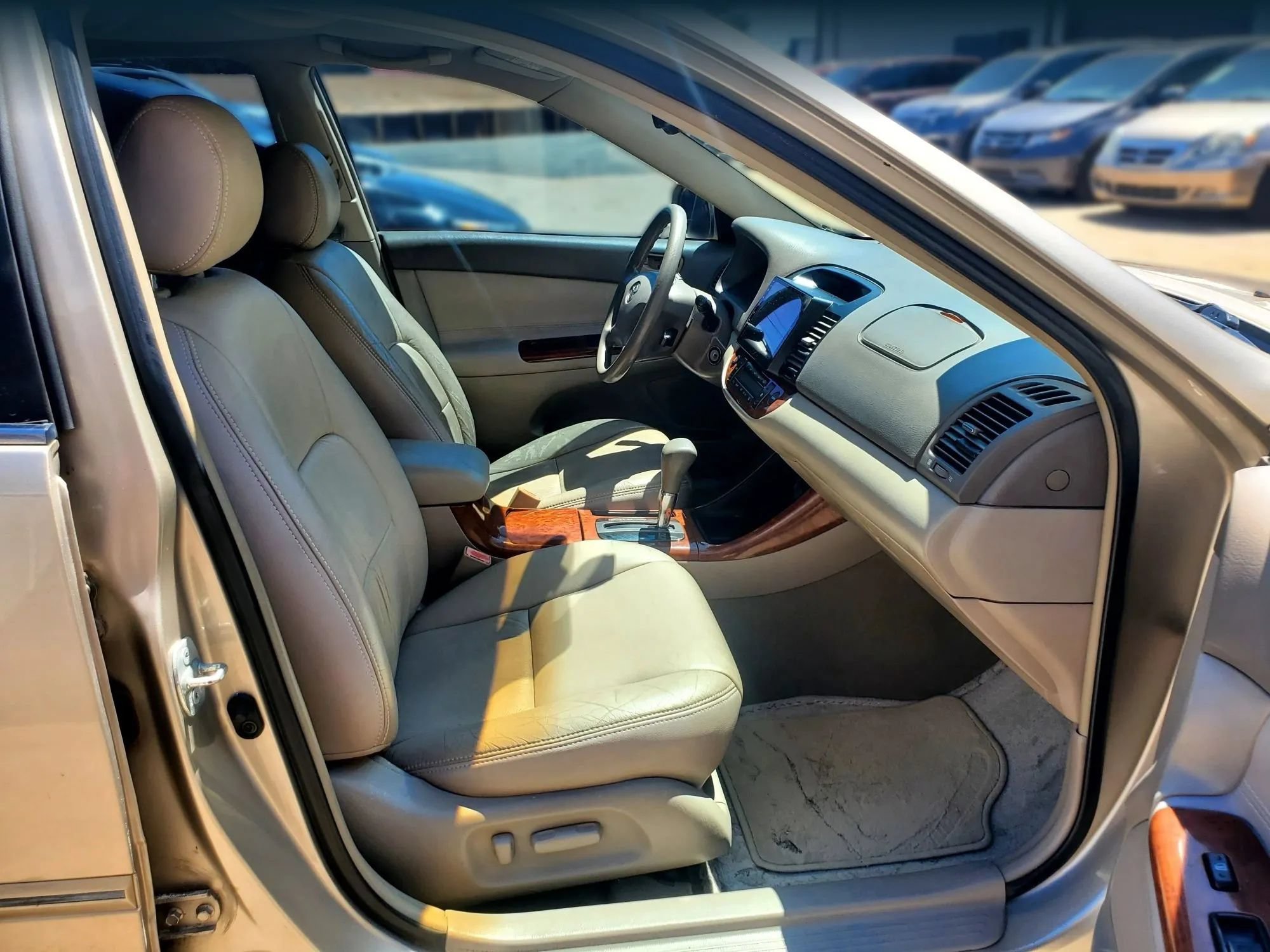 Used 2003 Toyota Camry XLE FWD image 4