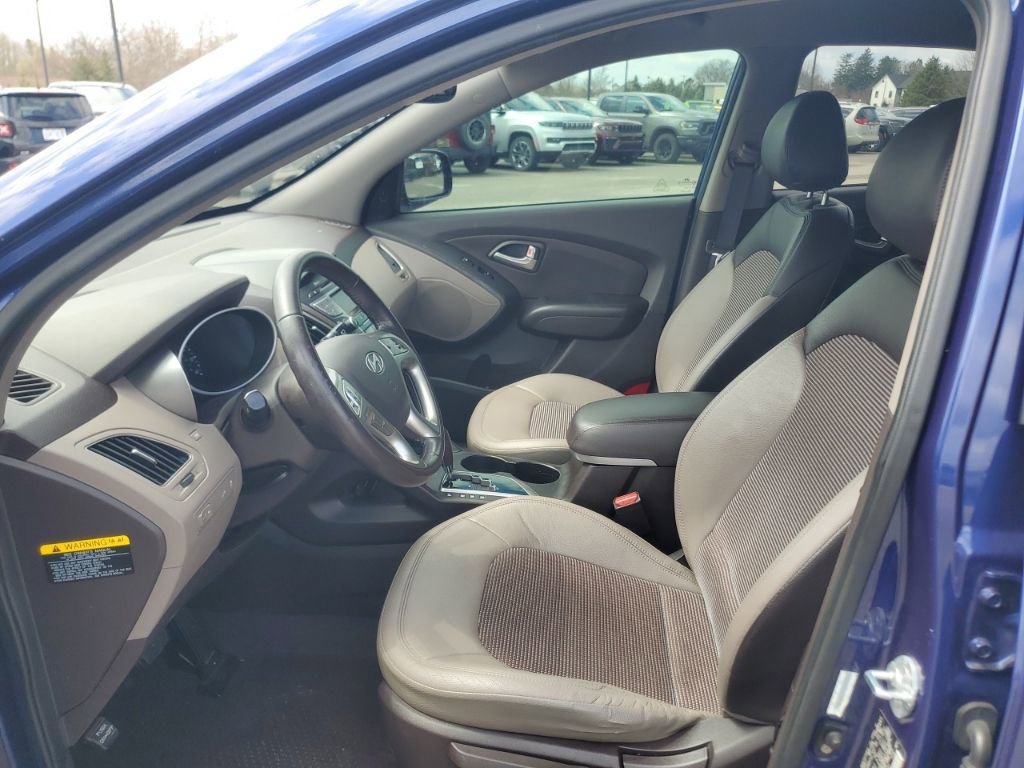 Used 2012 Hyundai Tucson GLS image 5