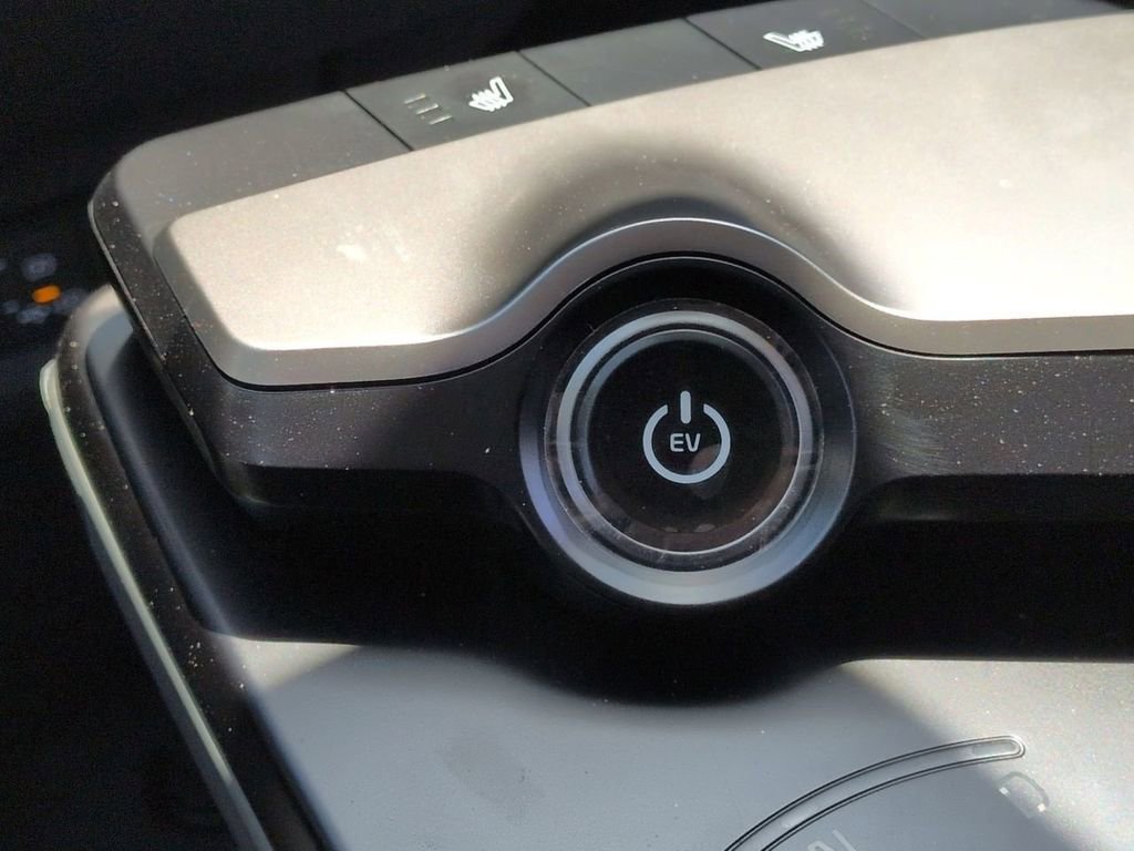 New 2025 Kia EV6 Light RWD image 17