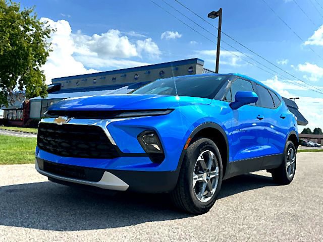 Used 2026 Chevrolet Blazer LT FWD image 3