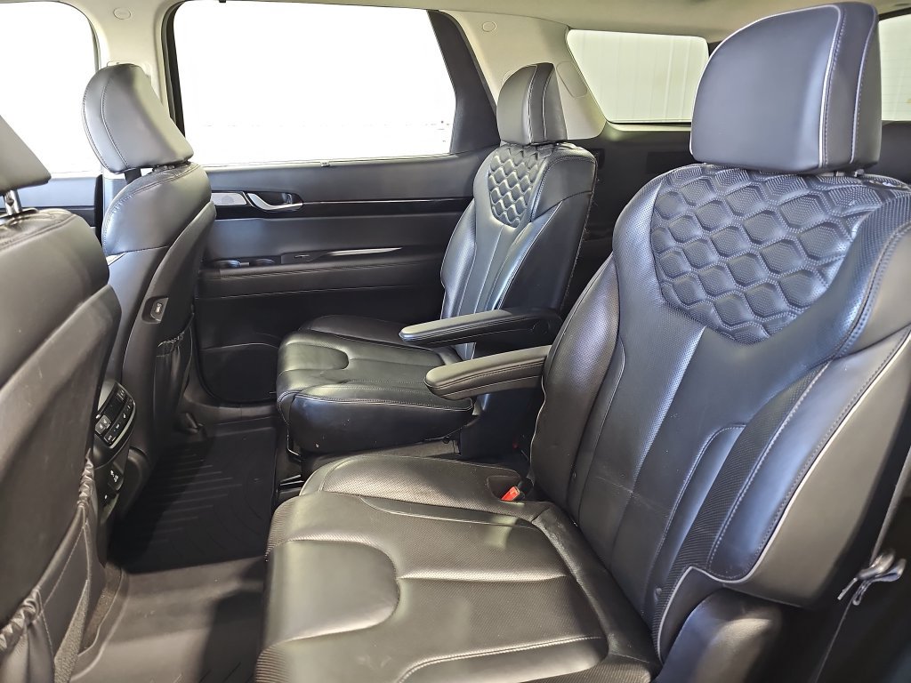 Used 2021 Hyundai Palisade Limited w/ Cargo Package AWD/4WD image 15
