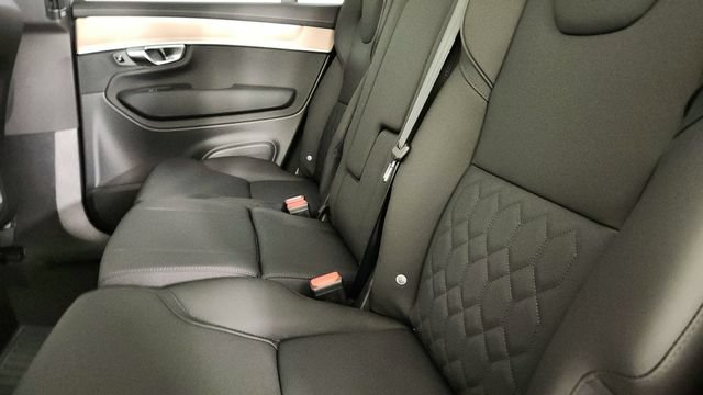 New 2026 Volvo XC90 T8 Plus w/ Protection Package AWD/4WD image 29