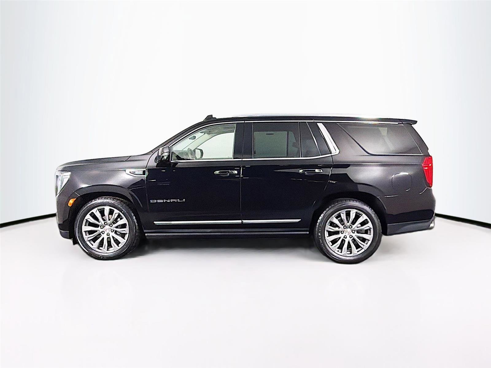 Used 2021 GMC Yukon Denali w/ Denali Ultimate Package image 4