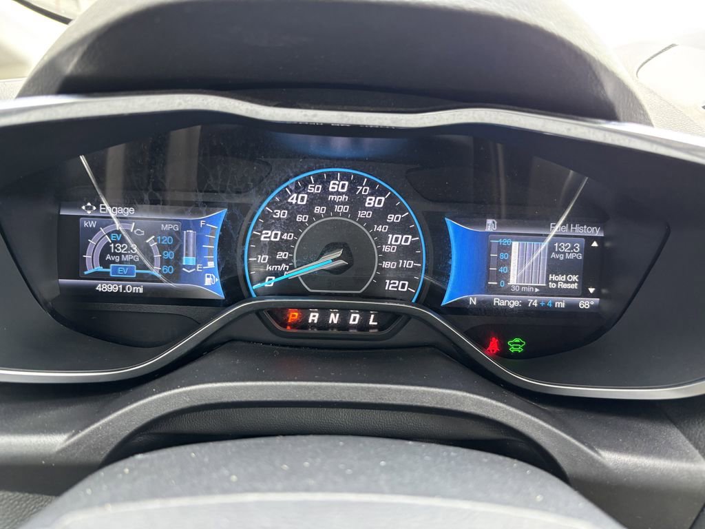 Used 2016 Ford C-MAX Energi SEL w/ Equipment Group 302A FWD image 16
