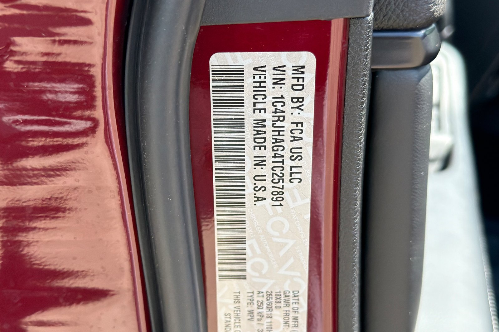 New 2026 Jeep Grand Cherokee Laredo w/ Trailer Tow Package AWD/4WD image 22