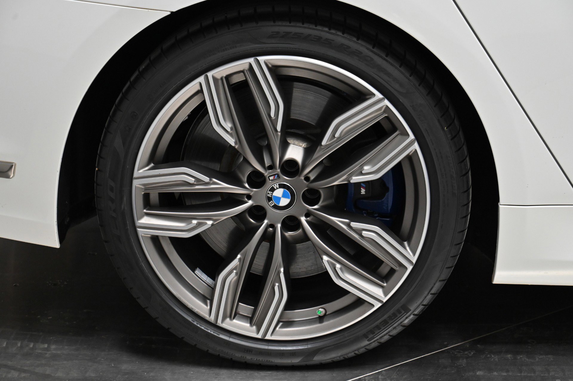 Used 2022 BMW M760i xDrive w/ Luxury Rear Seating Package image 59