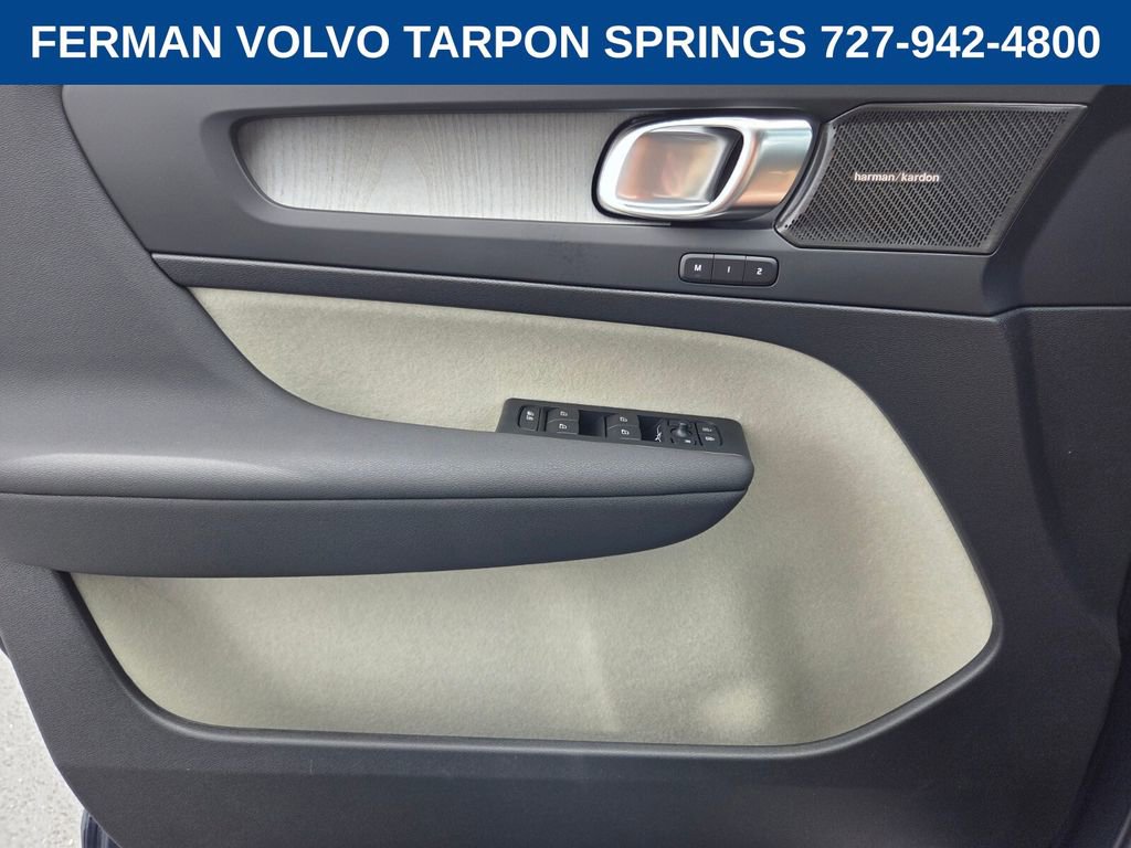 New 2026 Volvo XC40 B5 Ultra w/ Protection Package Premier AWD/4WD image 23