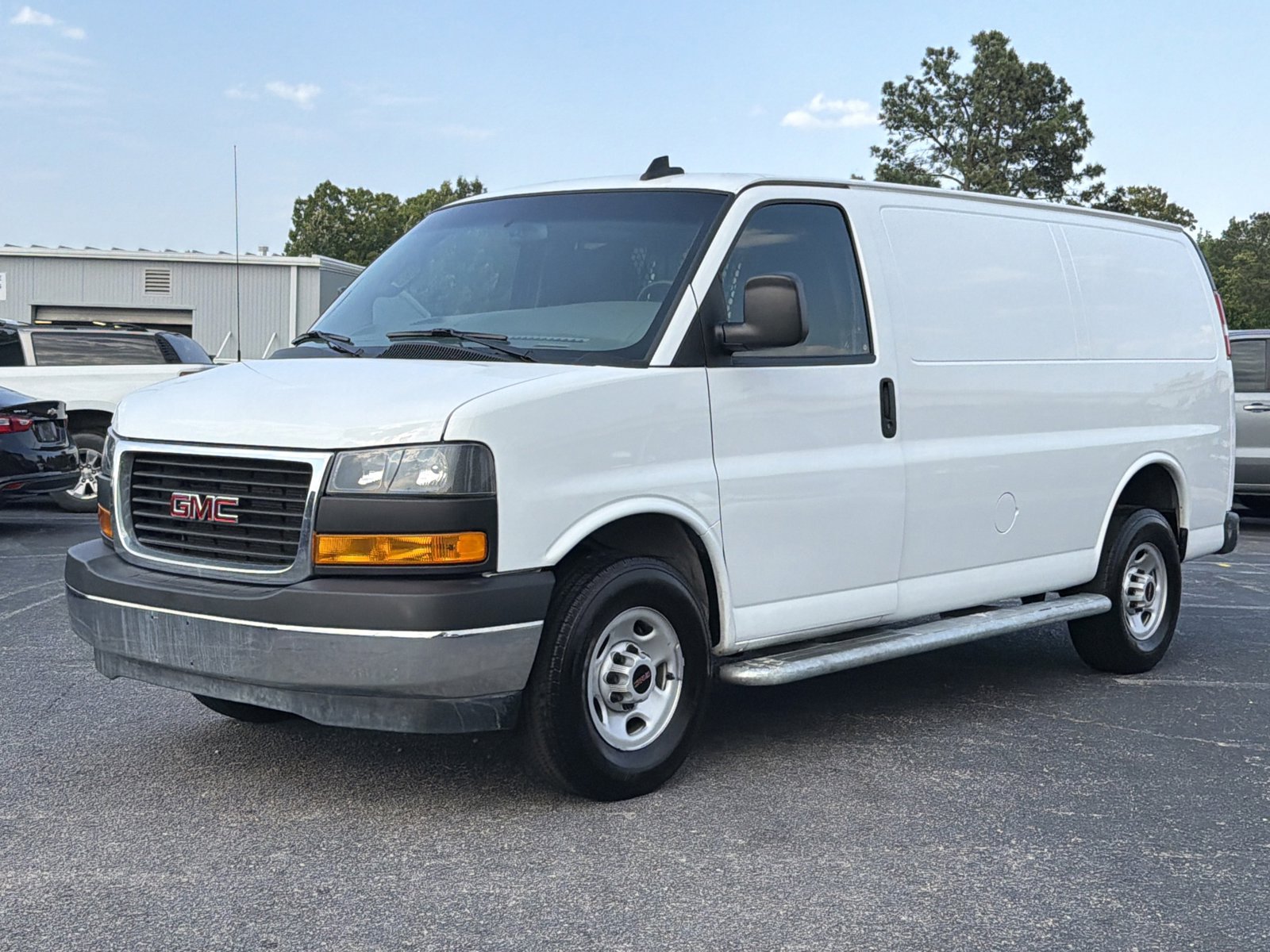 Used 2024 GMC Savana 2500 w/ Driver Convenience Package RWD image 7