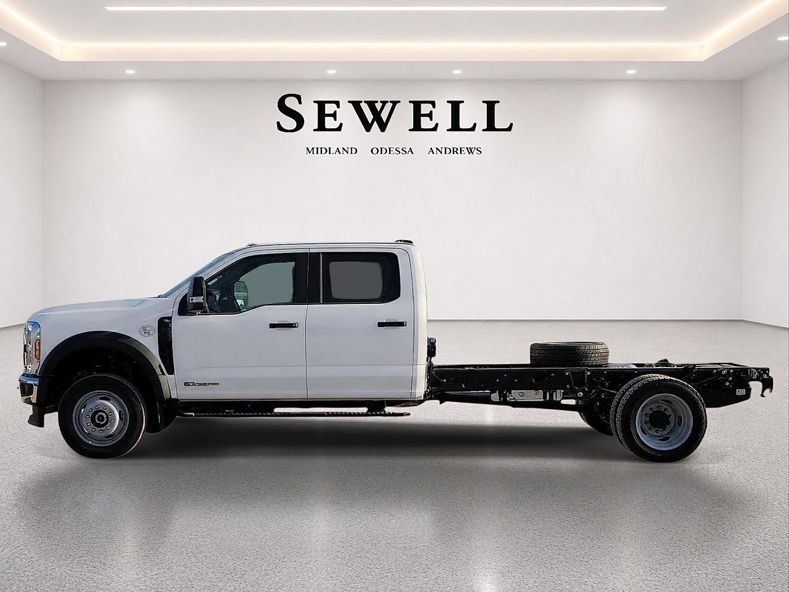 New 2027 Ford F550 4x4 Crew Cab image 2