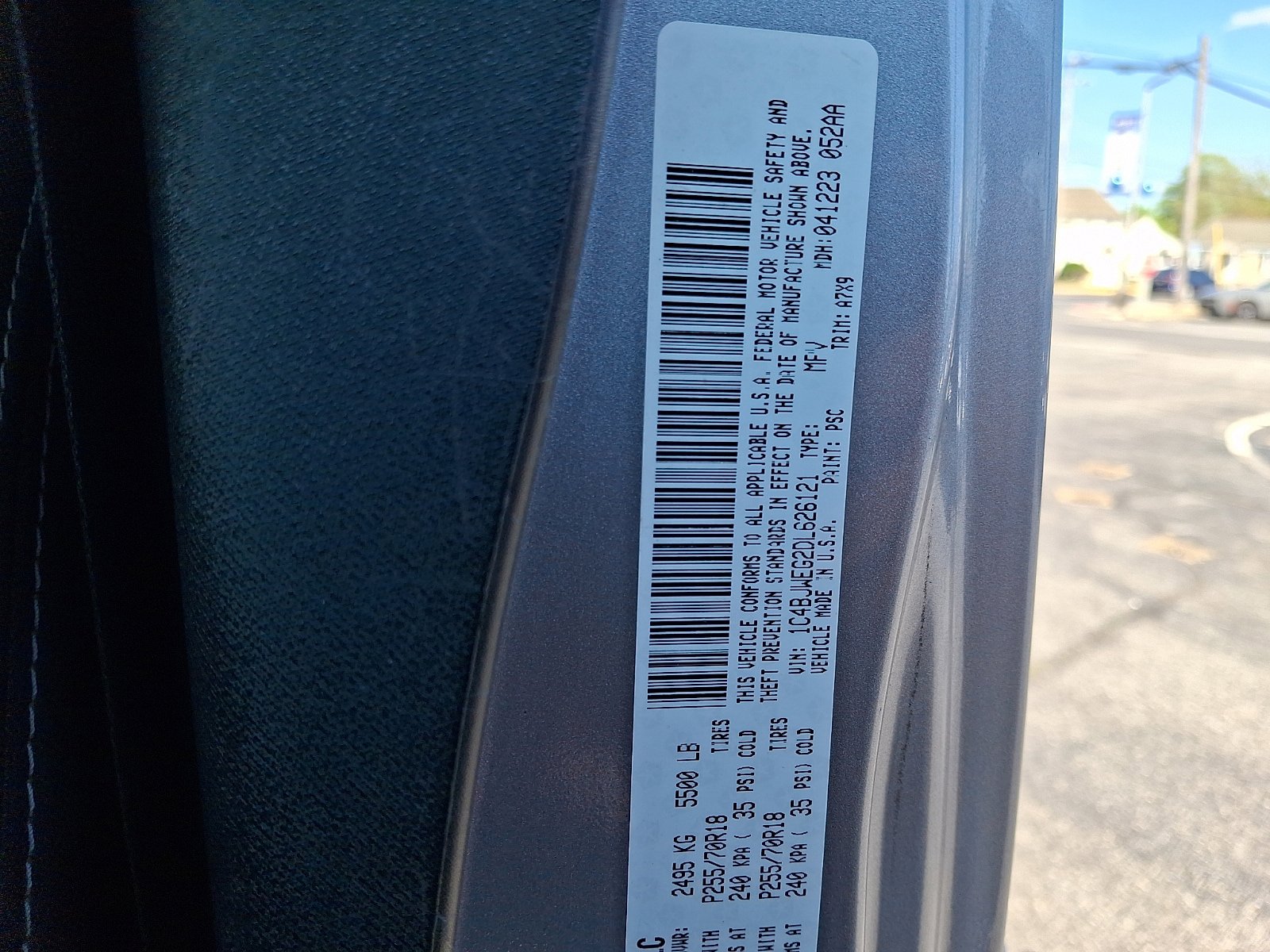 Used 2013 Jeep Wrangler Unlimited Sahara w/ Connectivity Group AWD/4WD image 23