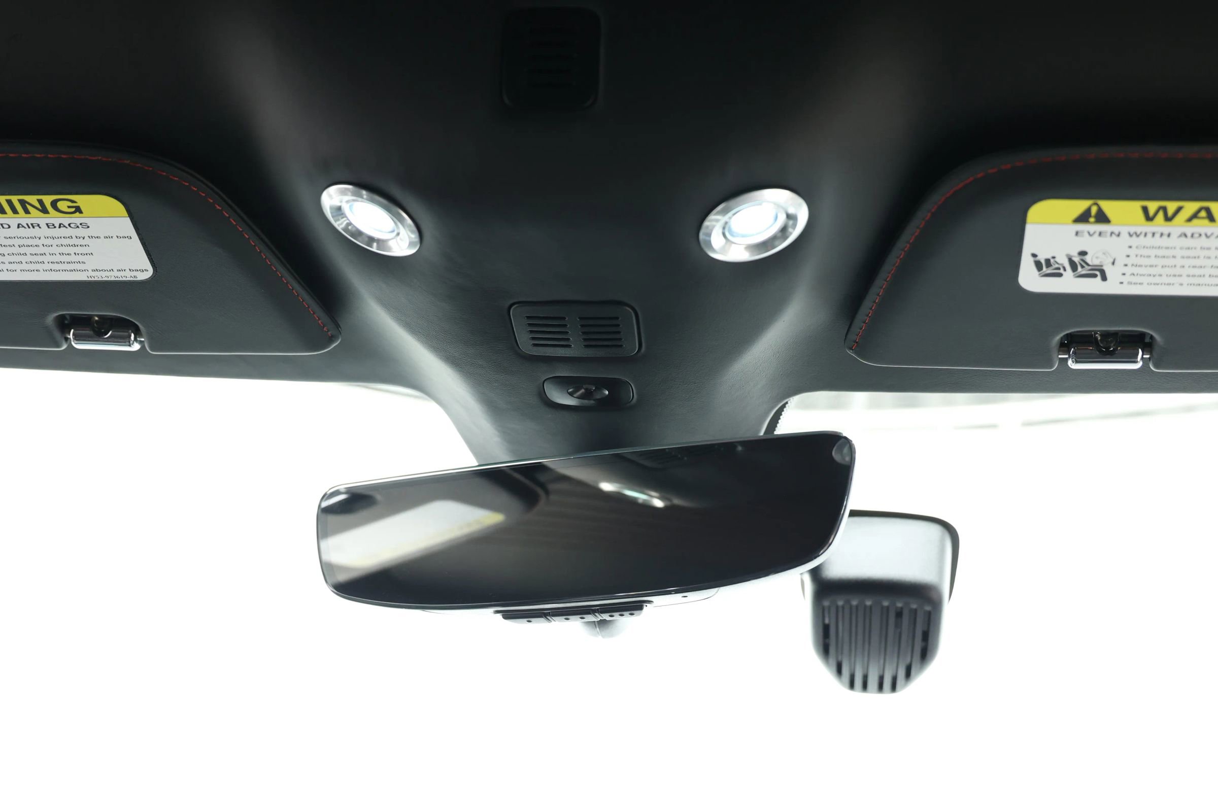 Used 2018 Aston Martin DB11 Coupe image 74