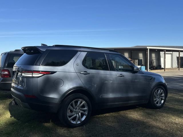 Used 2018 Land Rover Discovery SE image 8