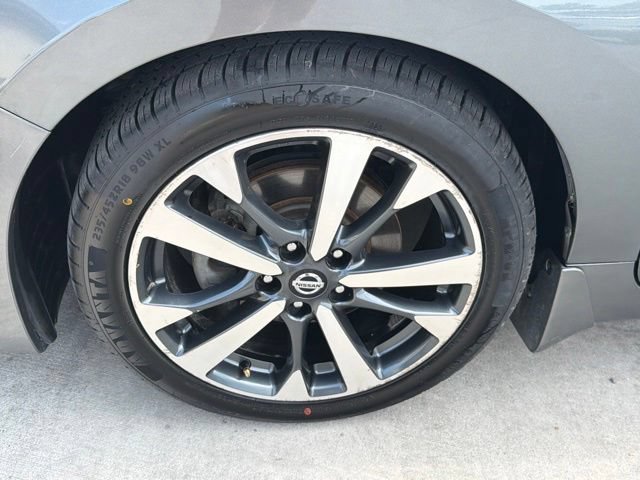 Used 2017 Nissan Altima 2.5 SR FWD image 10