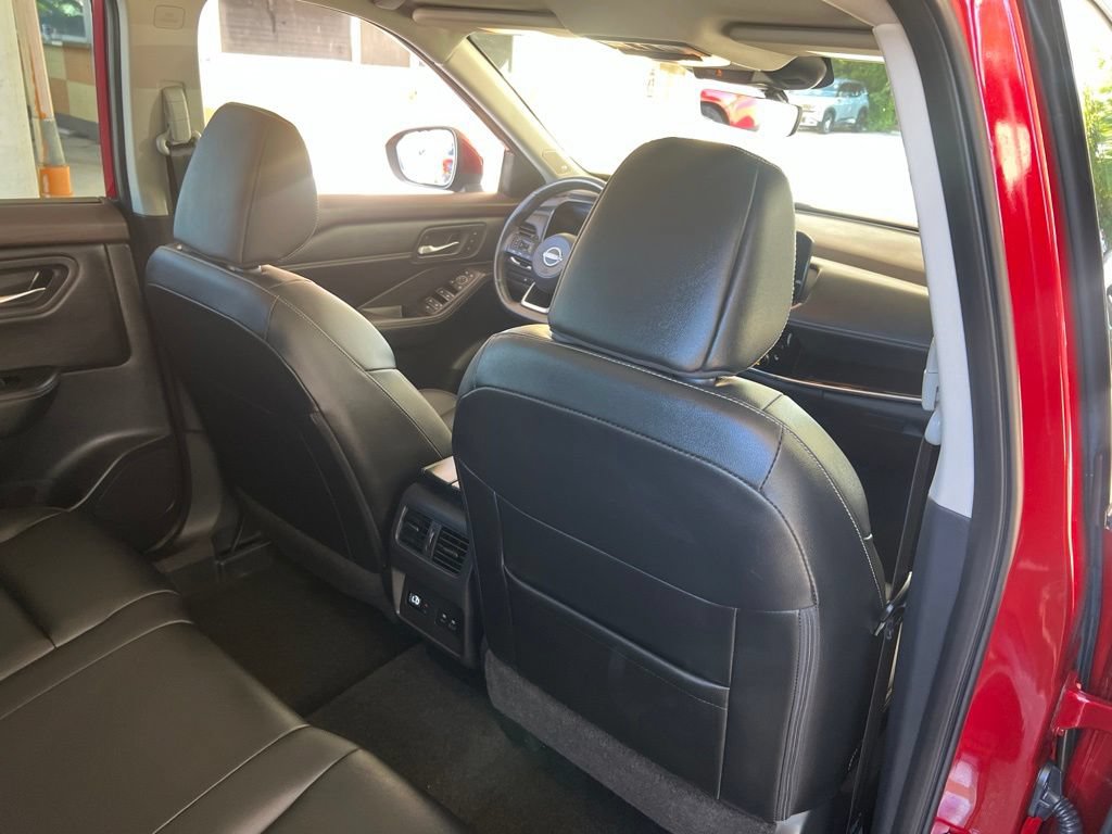 Certified 2023 Nissan Rogue SL w/ SL Premium Package AWD/4WD image 16