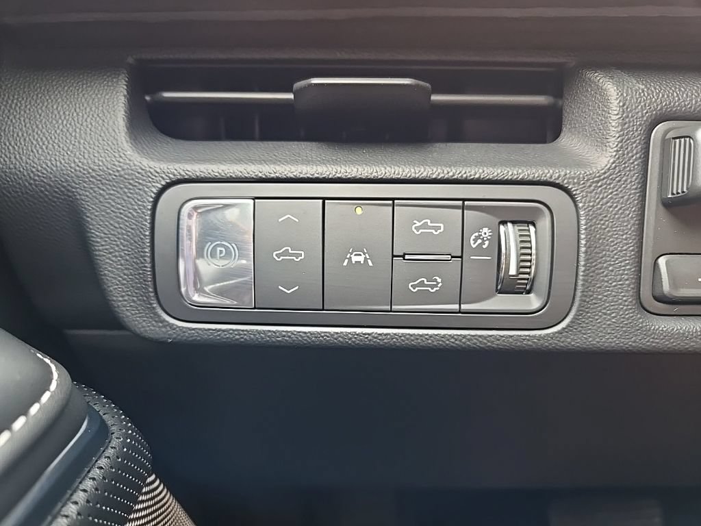 Used 2026 GMC Sierra EV Denali AWD/4WD image 26