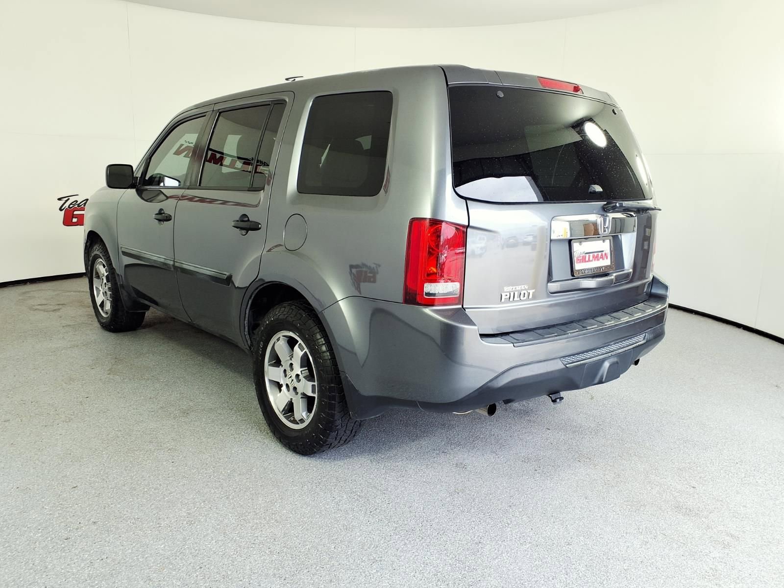 Used 2013 Honda Pilot LX image 2