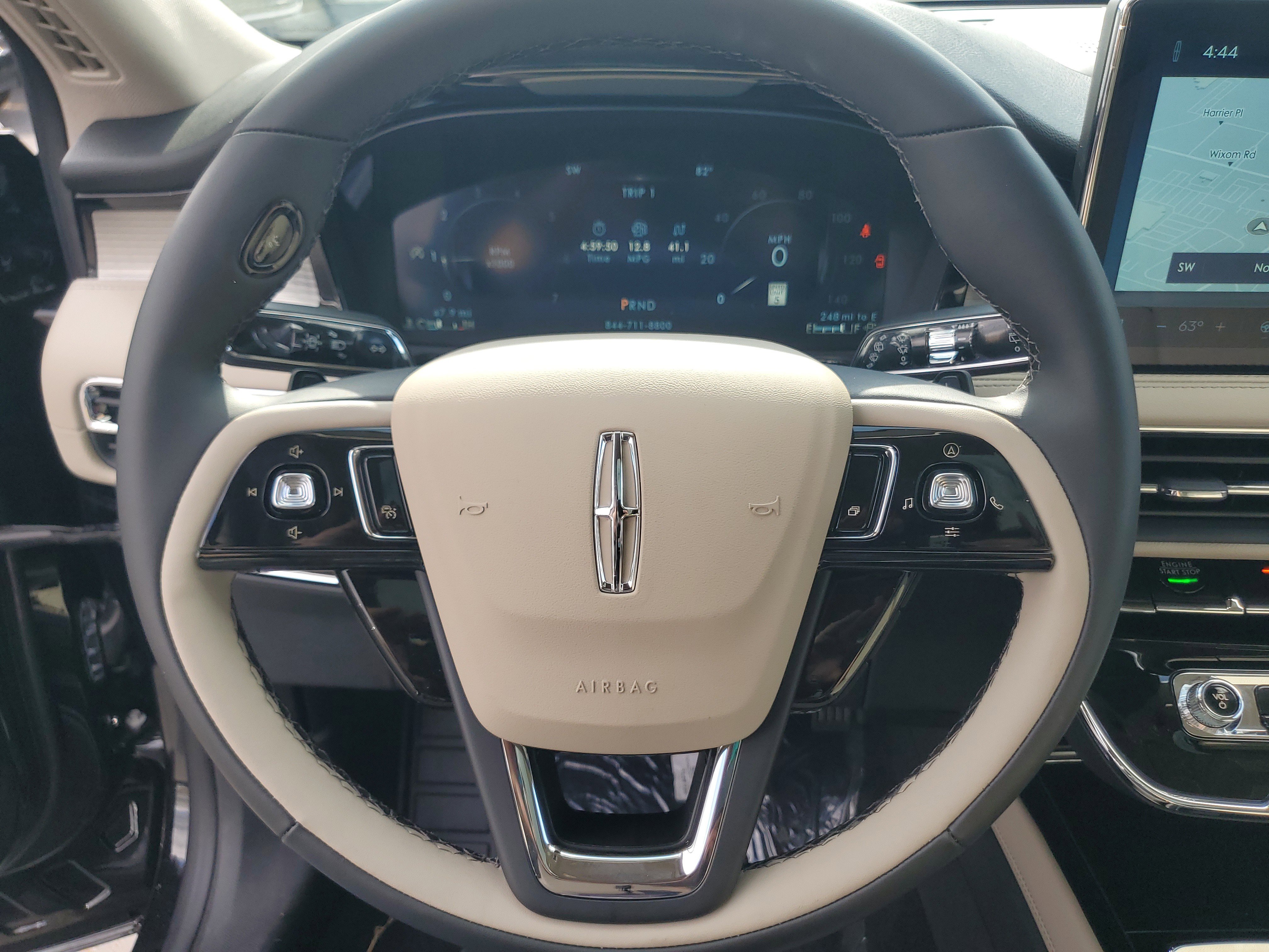 New 2026 Lincoln Corsair Premiere AWD/4WD image 16
