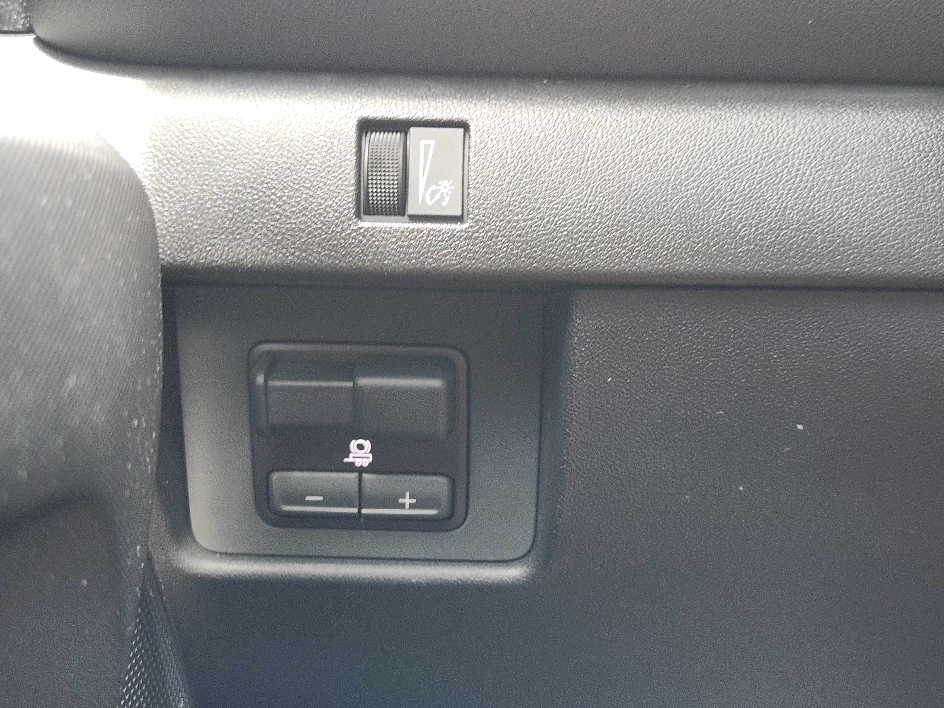 Used 2023 Chevrolet Colorado LT w/ LT Convenience Package RWD image 23