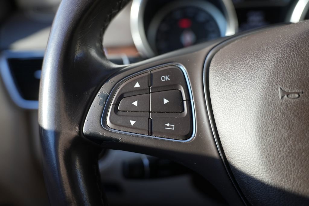 Used 2017 Mercedes-Benz GLE 400 4MATIC image 47