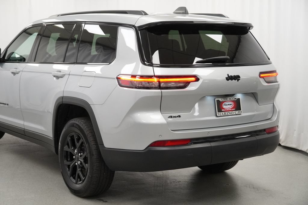 Certified 2024 Jeep Grand Cherokee L Altitude AWD/4WD image 12