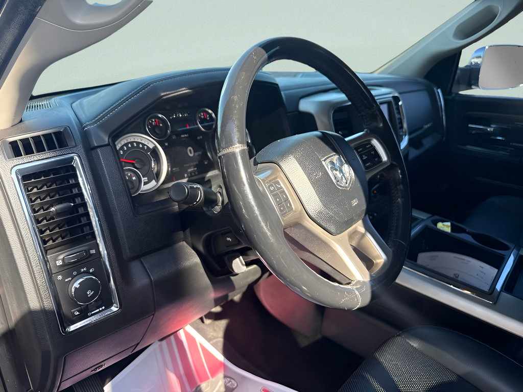 Used 2014 RAM 1500 Laramie w/ Convenience Group AWD/4WD image 14