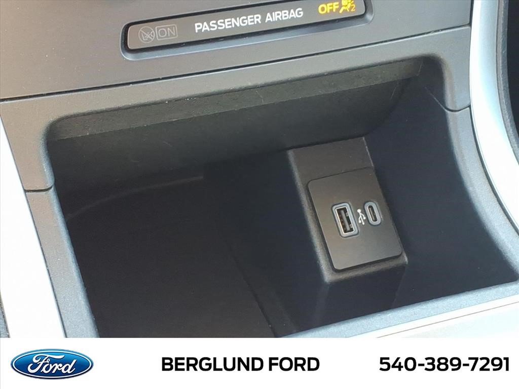 Used 2023 Ford Edge SEL AWD/4WD image 31
